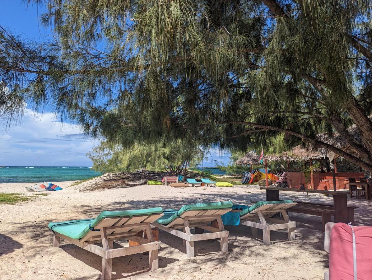 Ocean Lodge Kite & Windsurf Antsiranana Eksteriør billede